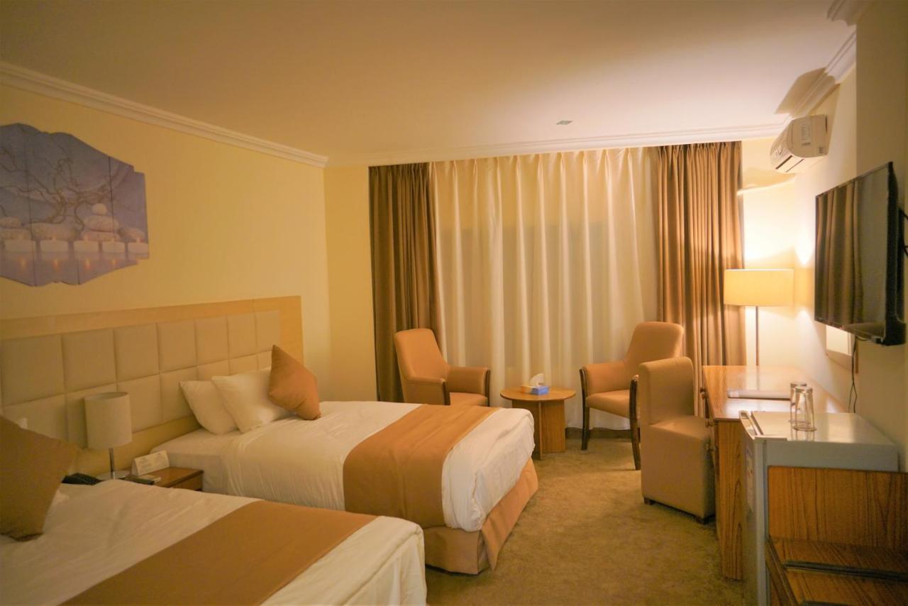 Silk Road Hotel Wadi Musa Bagian luar foto